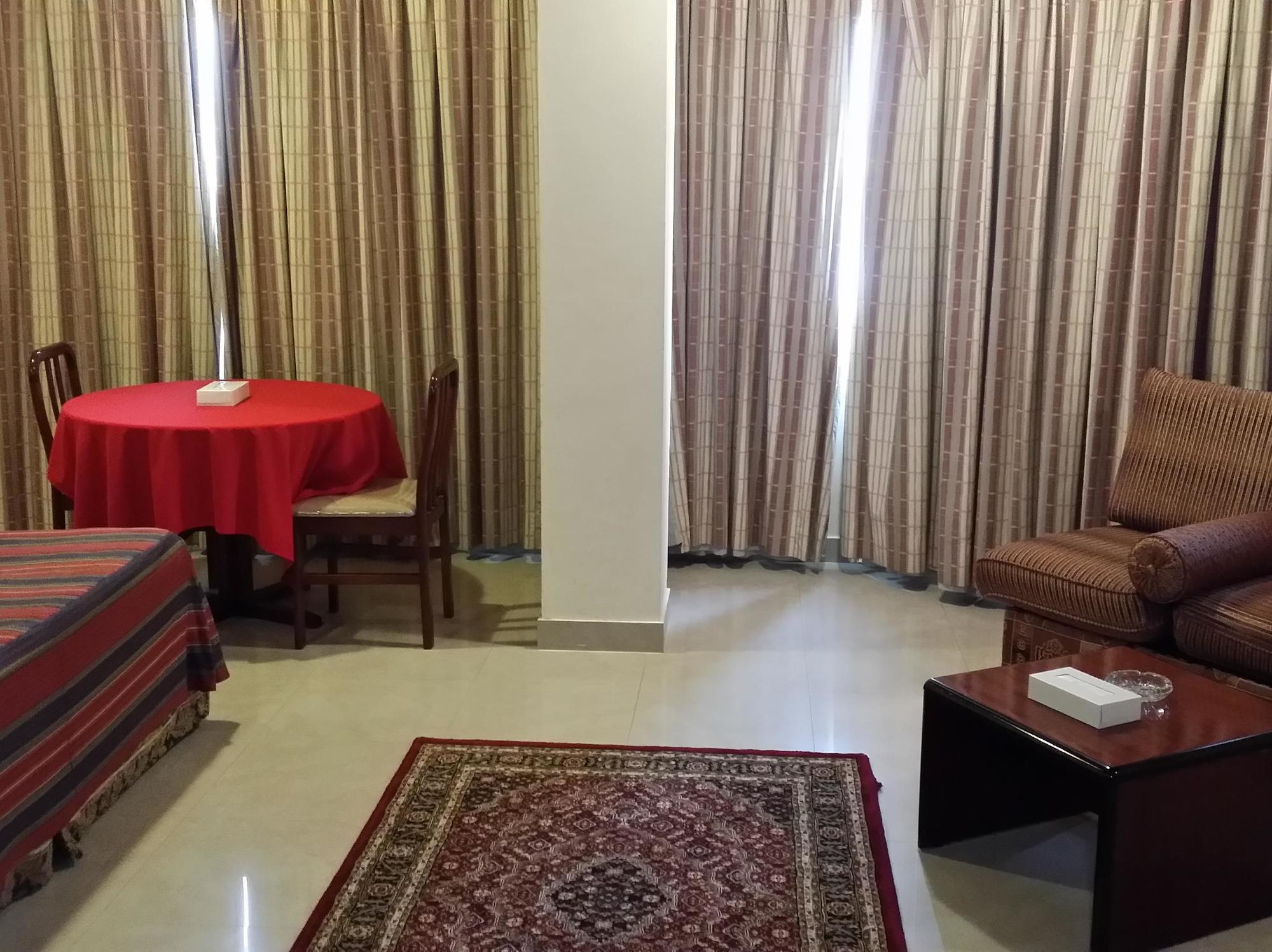 Atlas Hotel Al Manamah Esterno foto
