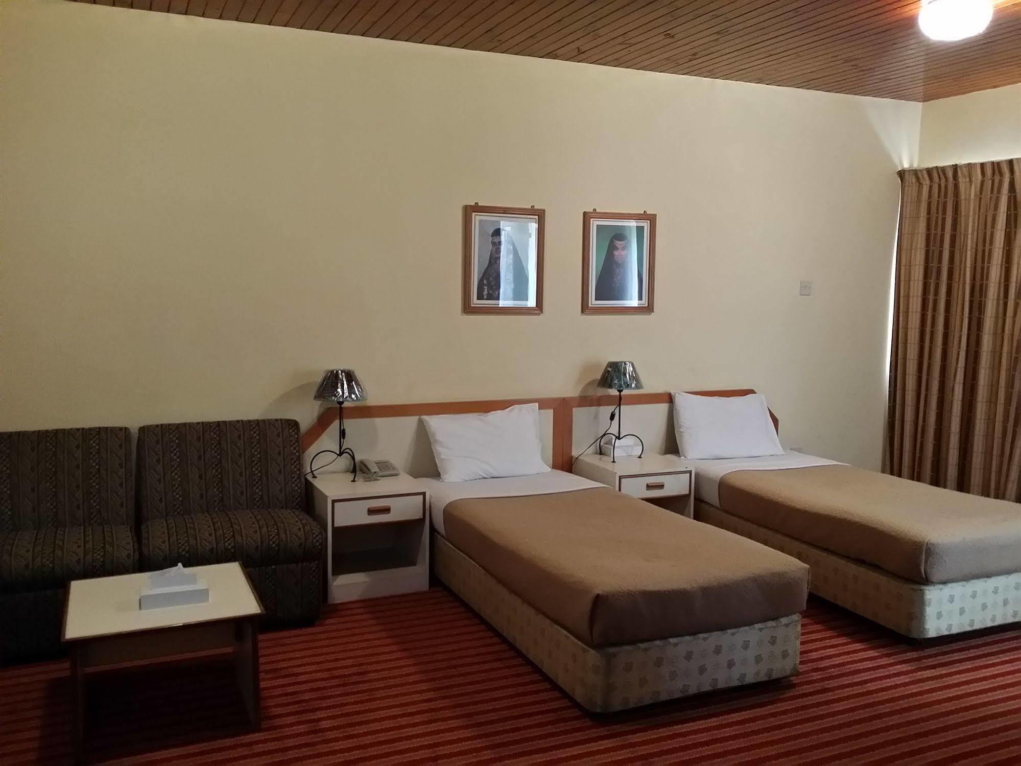Atlas Hotel Al Manamah Esterno foto